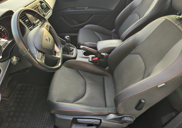 Seat Leon cena 40900 przebieg: 190000, rok produkcji 2013 z Wyrzysk małe 562
